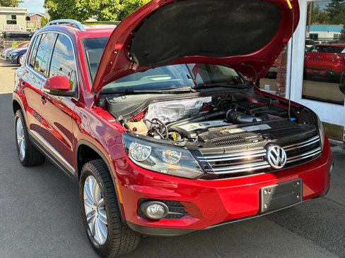 Used 2015 Volkswagen Tiguan SE image 9