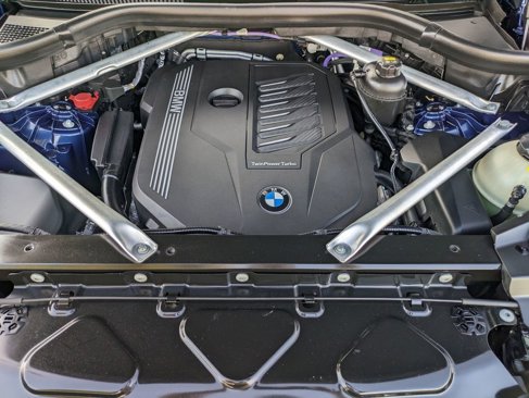 Used 2023 BMW X5 xDrive40i w/ Premium Package image 11