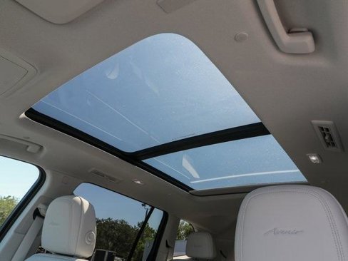 New 2026 Buick Enclave Avenir w/ Super Cruise Package image 22