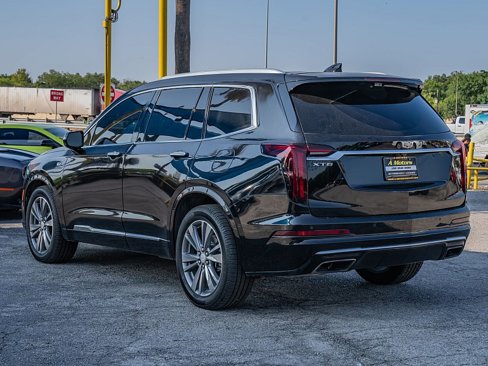 Used 2021 Cadillac XT6 Premium Luxury w/ Platinum Package image 7