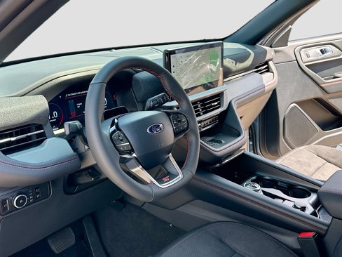New 2025 Ford Explorer ST image 4
