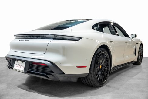 Used 2023 Porsche Taycan GTS image 11