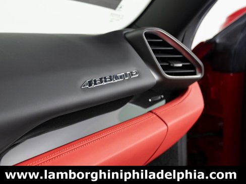 Used 2018 Ferrari 488 GTB image 27