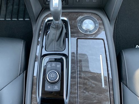 Used 2024 Nissan Armada Platinum w/ Captain's Chairs Package image 16