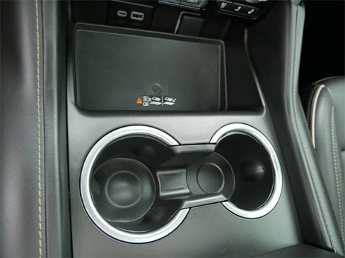 Used 2023 GMC Yukon XL SLT image 26
