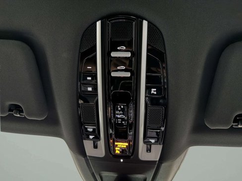 Used 2019 Porsche Panamera 4 image 13