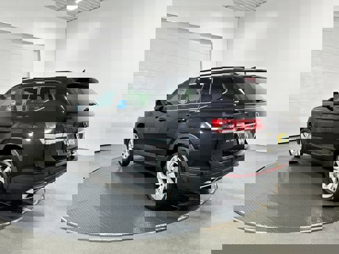 Used 2021 Volkswagen Atlas SE image 22