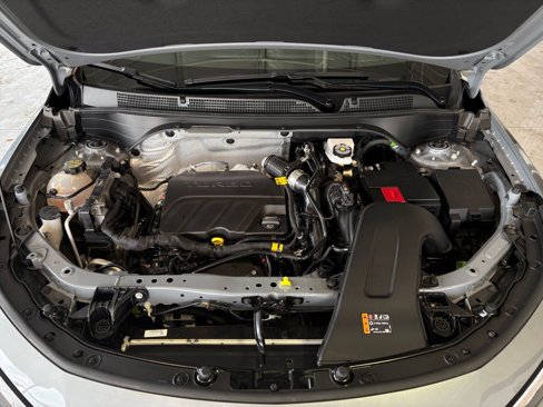 Used 2025 Buick Envista Sport Touring image 31
