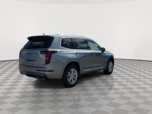 New 2025 Cadillac XT6 Luxury image 8