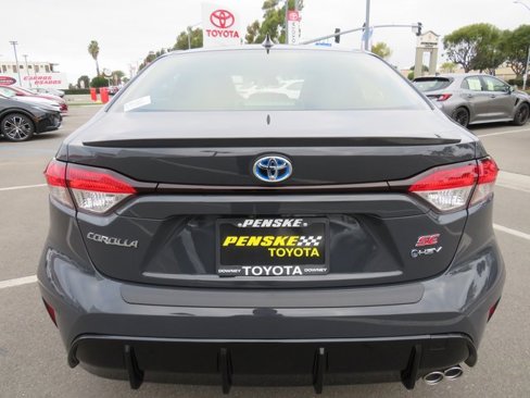 New 2025 Toyota Corolla SE image 9