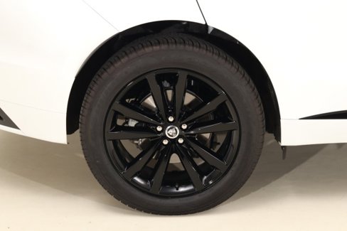 Used 2024 Jaguar F-PACE R-Dynamic S image 28