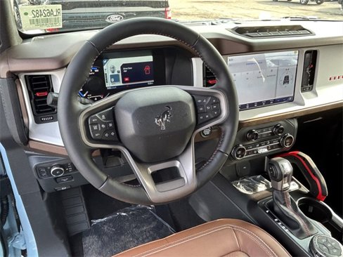 New 2024 Ford Bronco Heritage Edition image 9