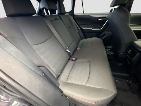 Used 2024 Toyota RAV4 SE image 15