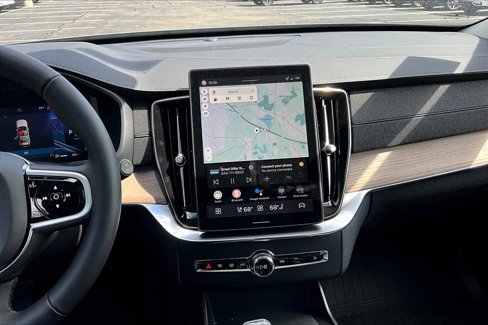 New 2026 Volvo XC90 B6 Plus w/ Protection Package Premier image 8