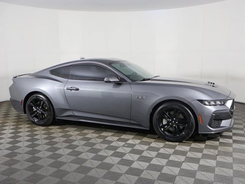 Used 2025 Ford Mustang GT image 16