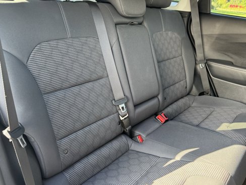 Used 2022 Kia Niro LXS image 19