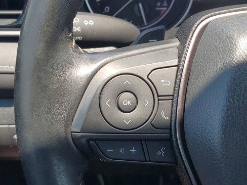 Used 2023 Toyota Camry SE image 33