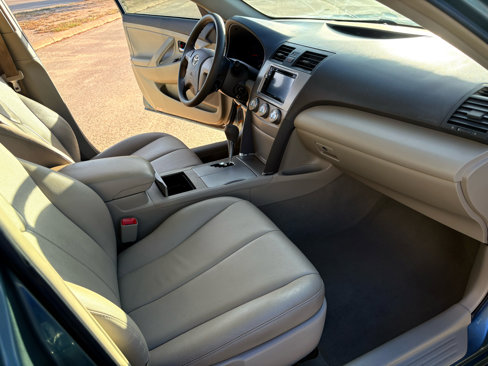 Used 2011 Toyota Camry LE image 16