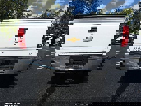 Used 2018 Chevrolet Silverado 1500 LT image 12