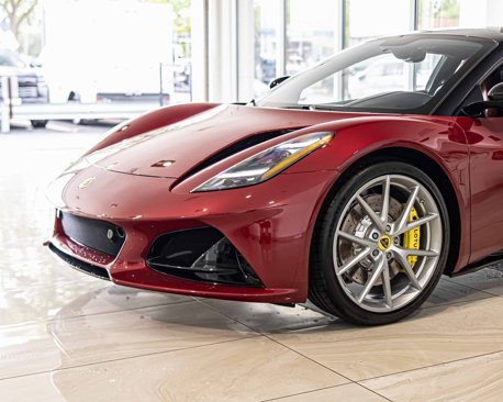 New 2025 Lotus Emira image 4