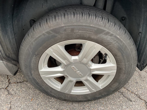 Used 2015 GMC Terrain SLE image 12