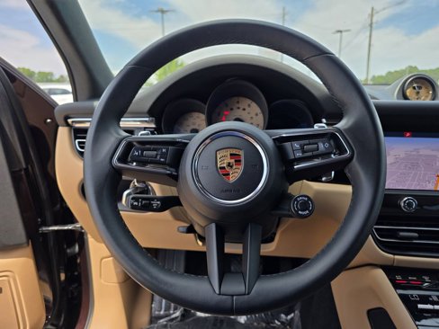 New 2025 Porsche Macan image 35