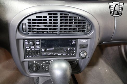 Used 2001 Chrysler Prowler image 22