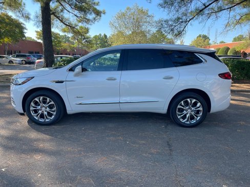 Used 2021 Buick Enclave Avenir w/ Avenir Technology Package image 2
