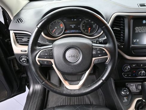 Used 2017 Jeep Cherokee Limited w/ Trailer Tow Group image 23