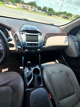 Used 2012 Hyundai Tucson Limited w/ Premium Pkg image 12