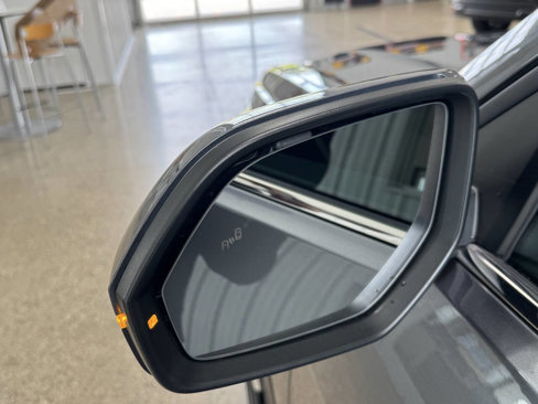Used 2024 Volkswagen Atlas SE image 21