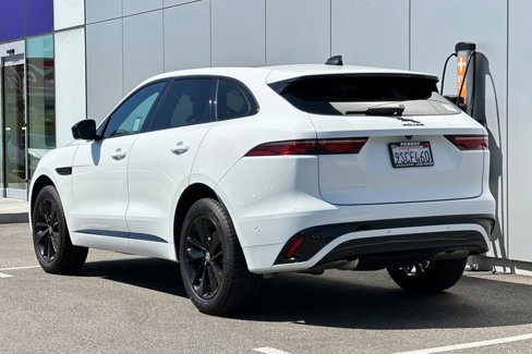 Used 2025 Jaguar F-PACE R-Dynamic S image 3