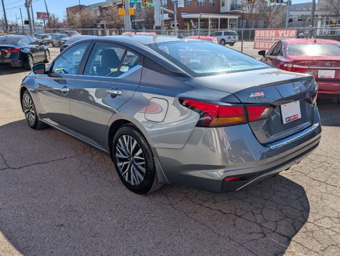 Used 2023 Nissan Altima 2.5 SV image 8
