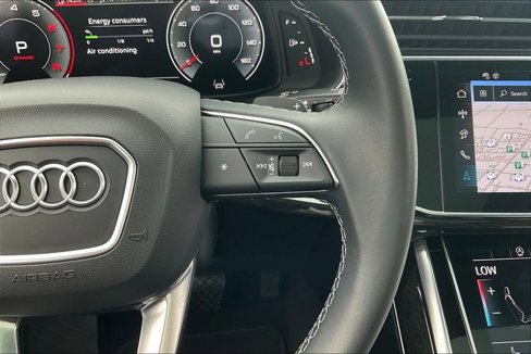 Certified 2025 Audi Q7 3.0T Premium image 19