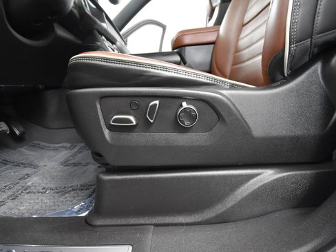 Used 2023 GMC Yukon Denali Ultimate image 22