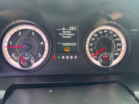 Used 2017 RAM 3500 Tradesman w/ Chrome Appearance Group image 12