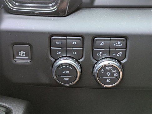 Used 2024 GMC Sierra 2500 AT4 w/ AT4 Premium Plus Package image 25