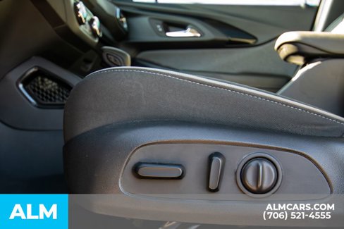 Used 2021 Chevrolet TrailBlazer LT w/ Sun and Liftgate Package image 27