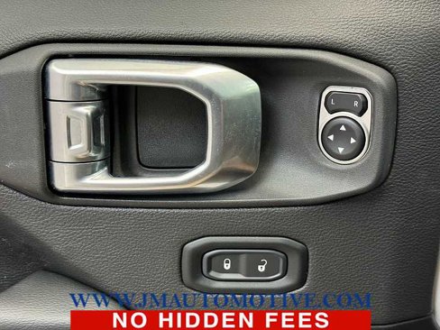 Used 2023 Jeep Wrangler Sahara image 45