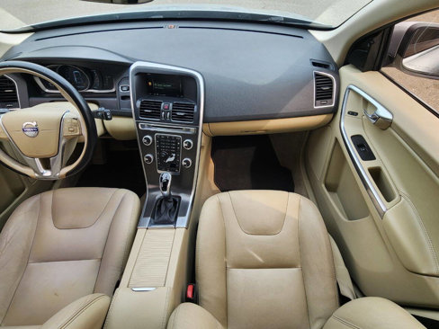Used 2016 Volvo XC60 T5 Premier w/ Proximity Package image 29