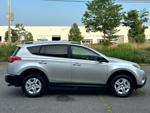 Used 2015 Toyota RAV4 LE image 11