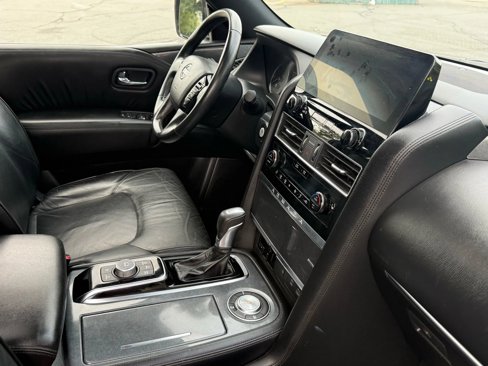 Used 2021 Nissan Armada SL w/ Midnight Edition Package image 22