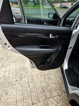 Used 2011 Kia Sorento EX w/ Premium Pkg image 24