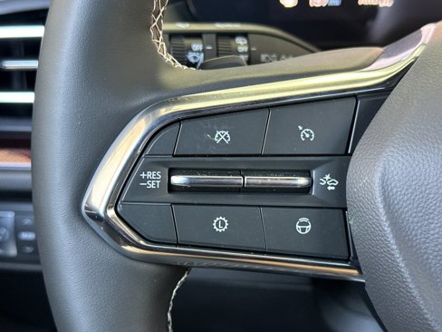 New 2025 Chevrolet Traverse Z71 image 30
