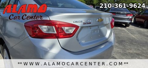 Used 2017 Chevrolet Cruze LT image 12