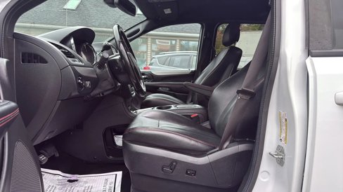 Used 2019 Dodge Grand Caravan GT image 23