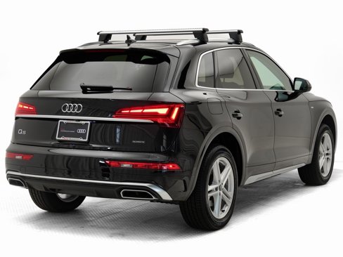 Used 2024 Audi Q5 e Premium Plus image 3
