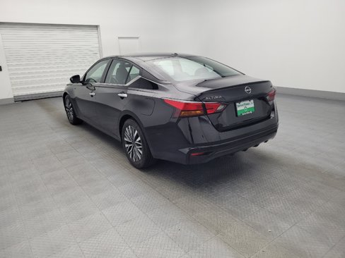 Used 2024 Nissan Altima 2.5 SV image 5