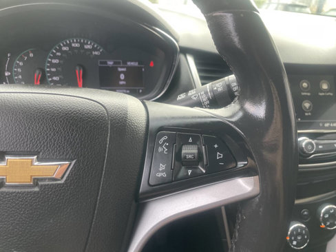 Used 2019 Chevrolet Trax LT w/ LT Convenience Package image 23