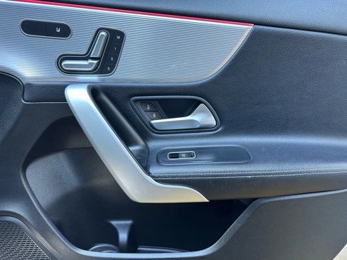 Used 2020 Mercedes-Benz A 220 image 15